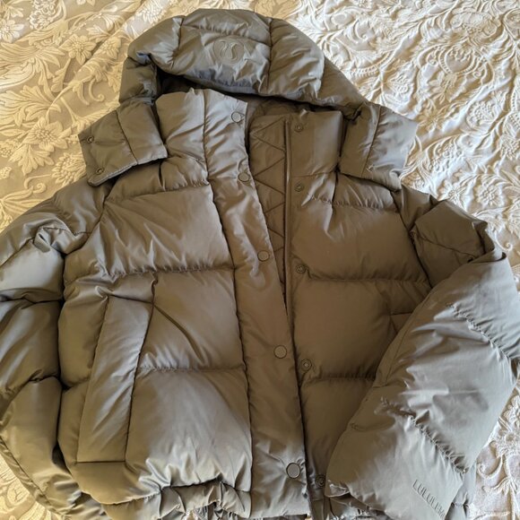 GUC Lululemon Wunder Puff Cropped Jacket Rover SZ 2 - Picture 2 of 5